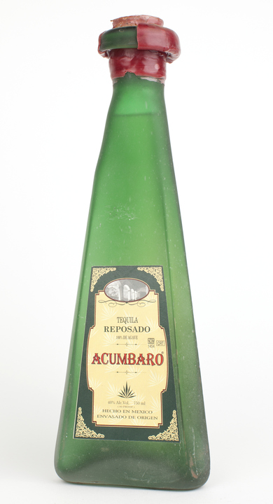 Bottle of Acumbaro Reposado