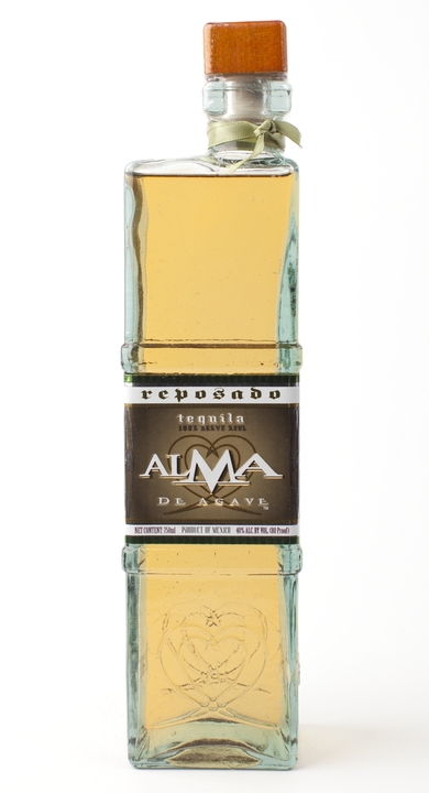 Bottle of Alma de Agave Reposado