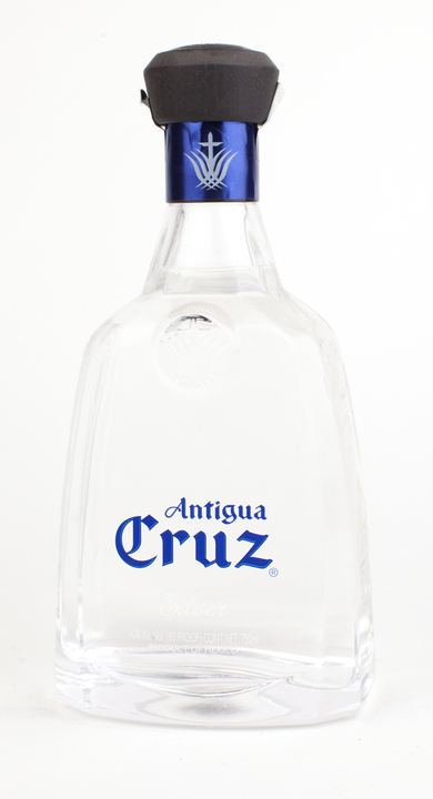 Bottle of Antigua Cruz Silver
