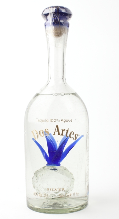 Bottle of Dos Artes Silver