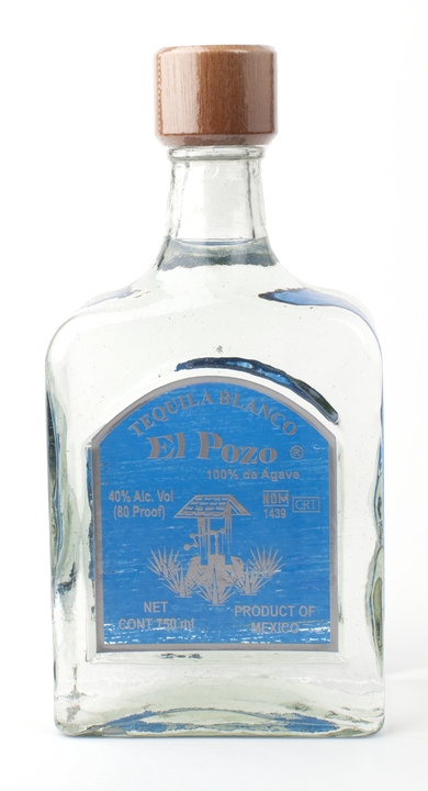 Bottle of El Pozo Blanco