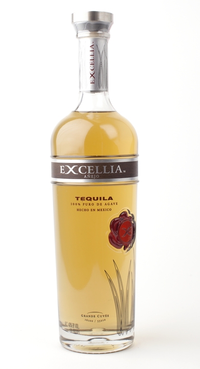 Bottle of Excellia Añejo