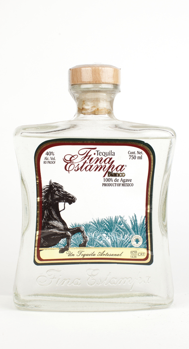 Bottle of Fina Estampa Blanco