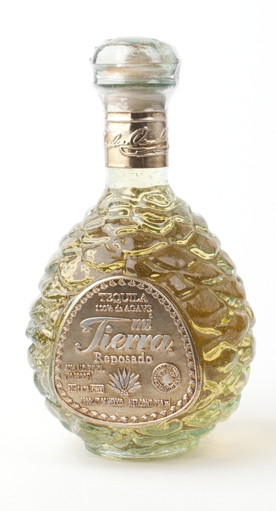 Bottle of Mi Tierra Reposado