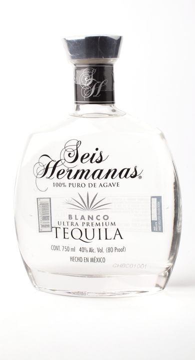 Bottle of Seis Hermanas Blanco