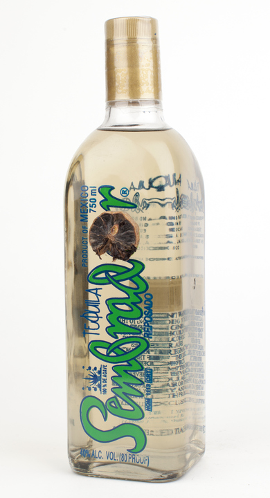 Bottle of Sembrador Reposado