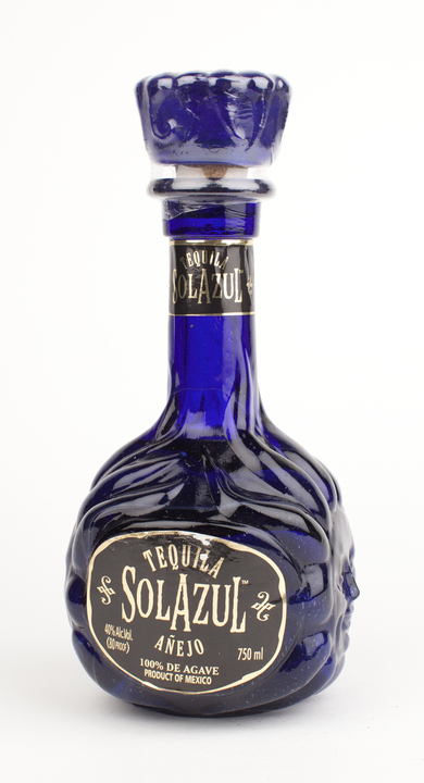 Bottle of Sol Azul Añejo