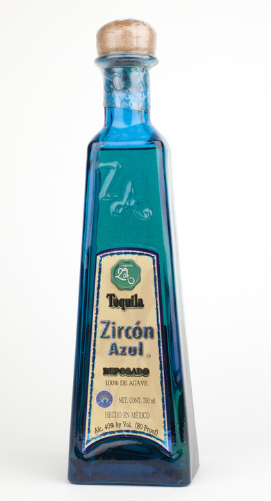 Bottle of Zircon Azul Reposado