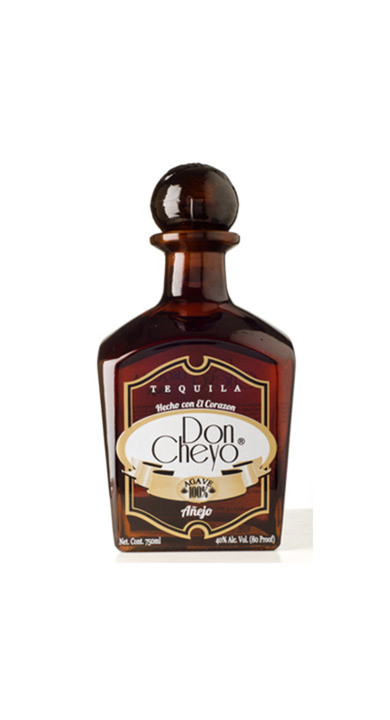 Bottle of Don Cheyo Añejo