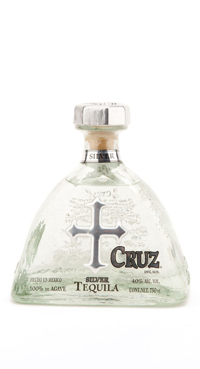Bottle of Cruz Tequila Silver