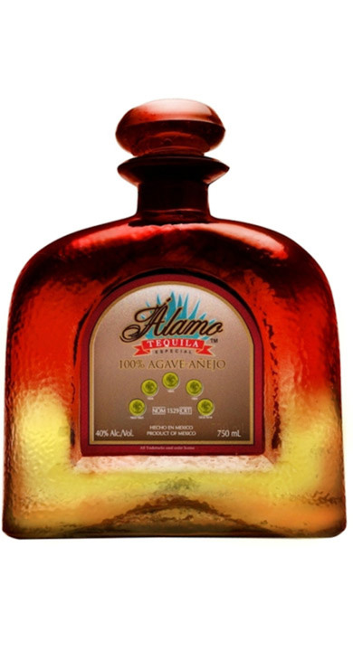 Bottle of Alamo Tequila Añejo