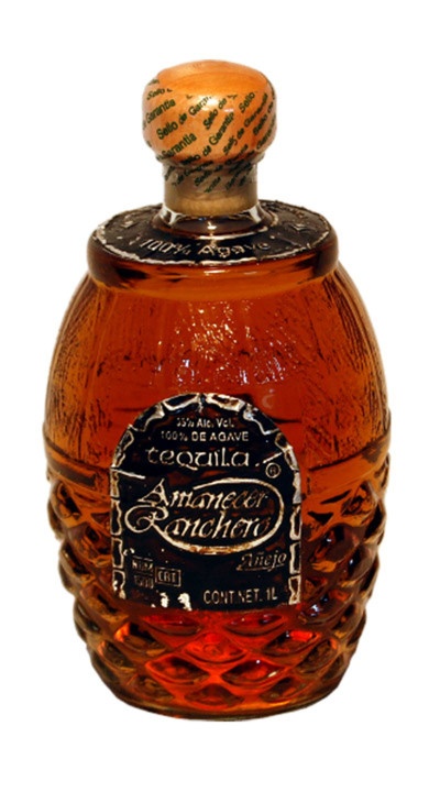 Bottle of Amanecer Ranchero Añejo