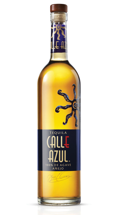 Bottle of Calle Azul Añejo
