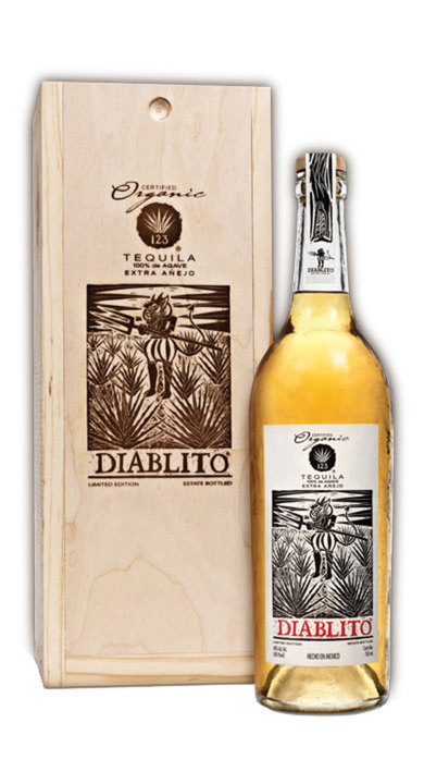 Bottle of 123 Organic Extra Añejo (Diablito)