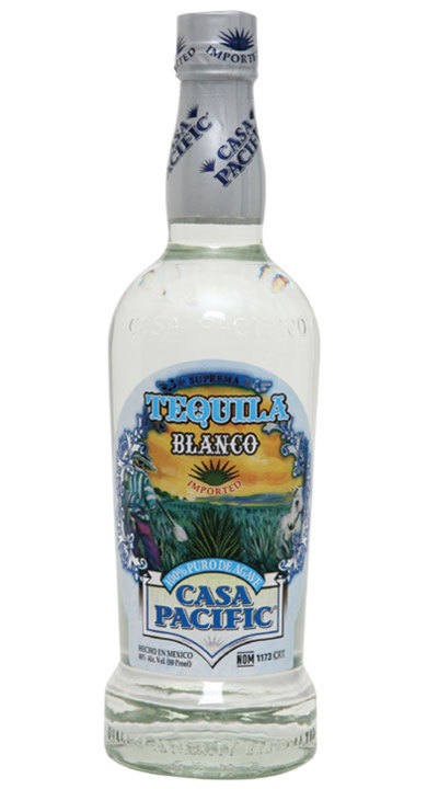 Bottle of Casa Pacific Blanco