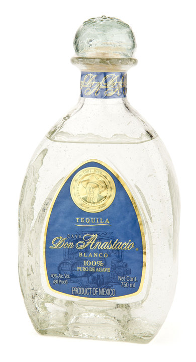 Bottle of Cava Don Anastacio Blanco