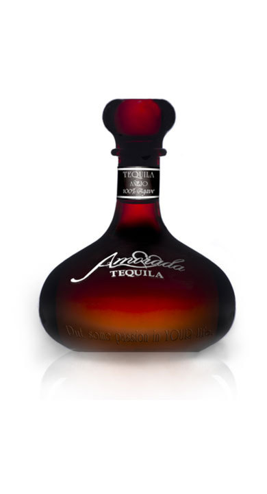 Bottle of Amorada Tequila Añejo
