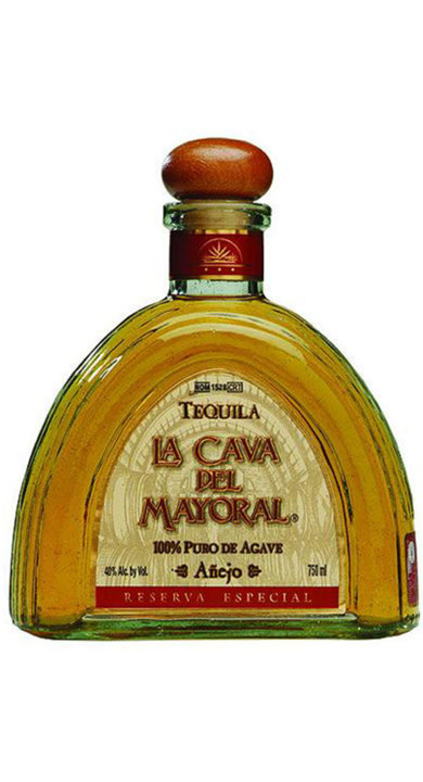 Bottle of La Cava del Mayoral Añejo