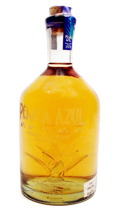 Bottle of Penca Azul Añejo