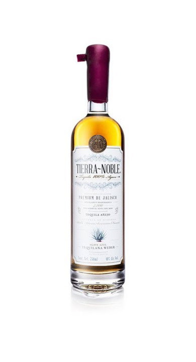 Bottle of Tierra Noble Tequila Añejo