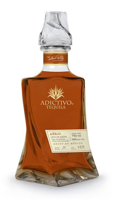 Bottle of Adictivo Tequila Añejo