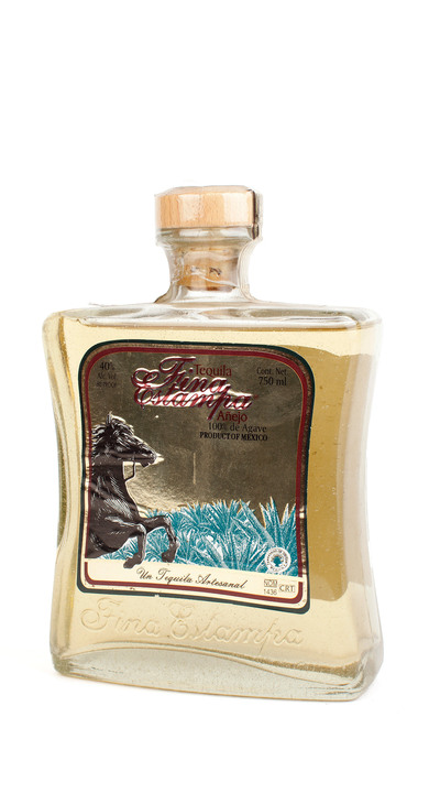 Bottle of Fina Estampa Añejo