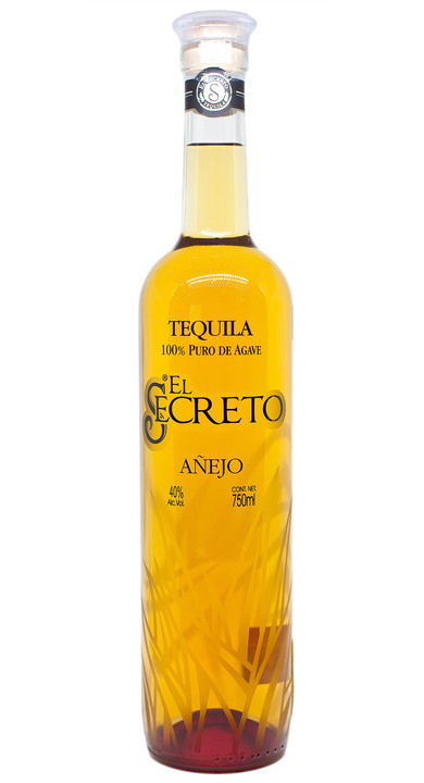 Bottle of El Secreto Añejo