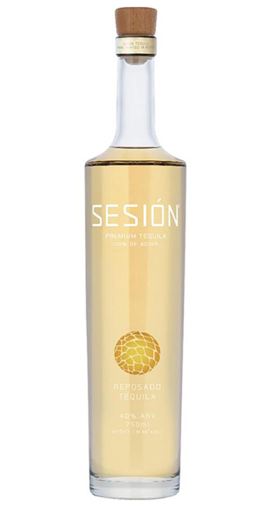 Bottle of Sesión Tequila Reposado