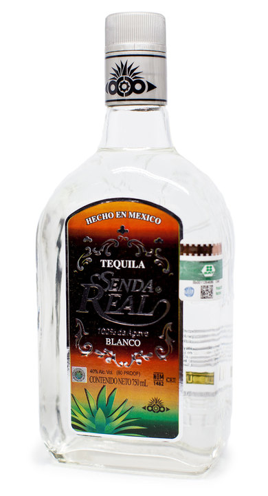 Bottle of Senda Real Blanco