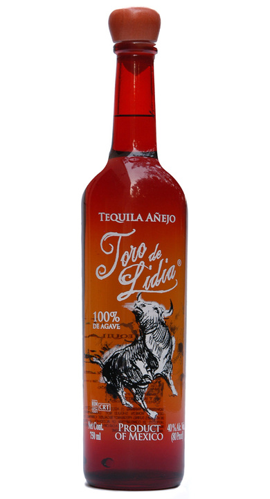 Bottle of Toro de Lidia Añejo