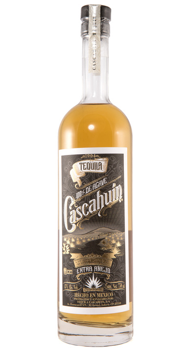 Bottle of Cascahuín Extra Añejo