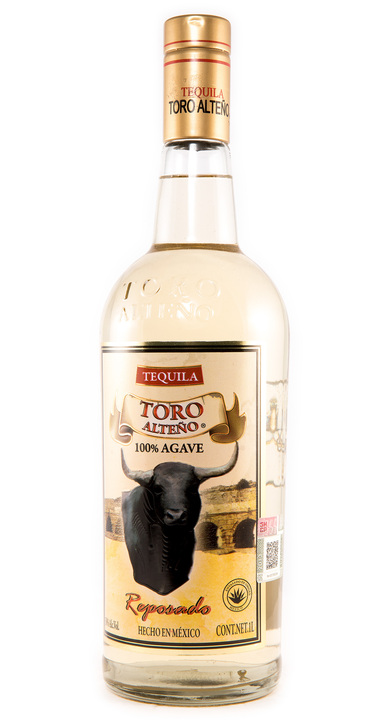 Bottle of Toro Alteño Reposado