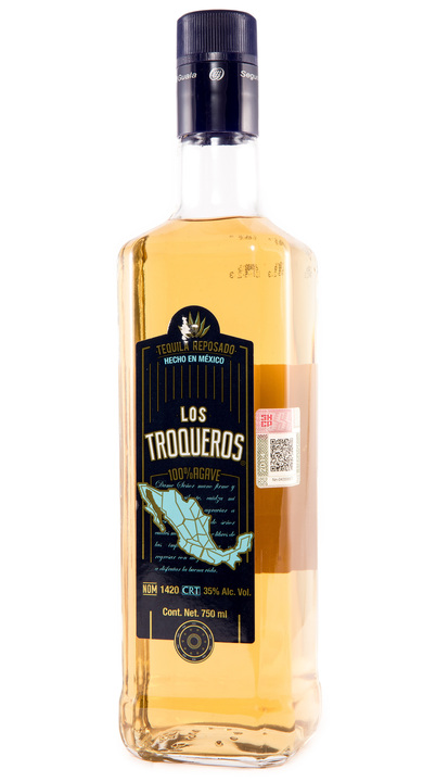 Bottle of Los Troqueros Reposado