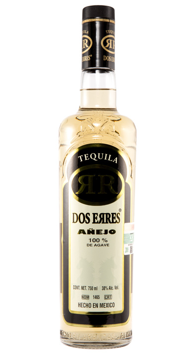 Bottle of Dos Erres Añejo