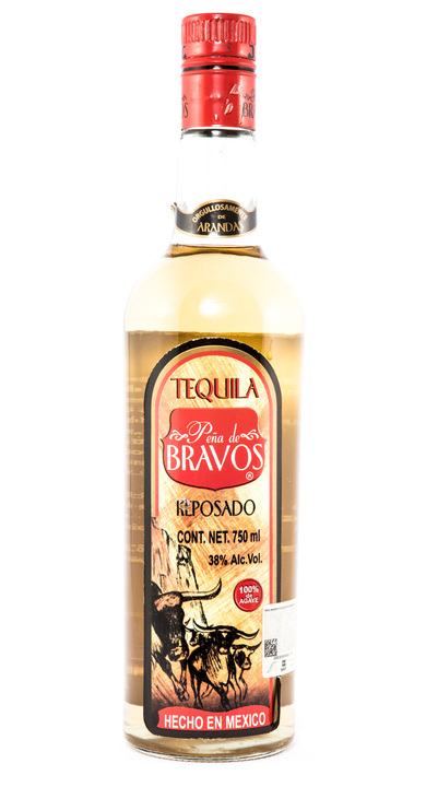 Bottle of Peña de Bravos Reposado