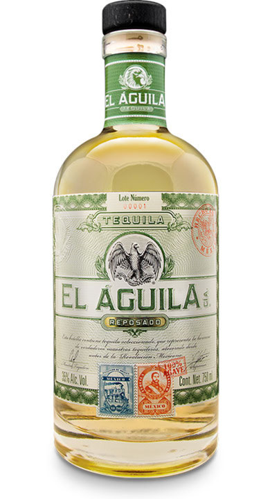 Bottle of El Aguila Cía Reposado