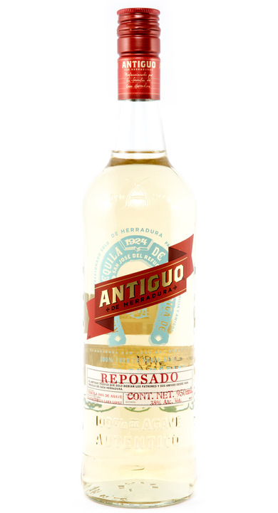 Bottle of Antiguo de Herradura Reposado
