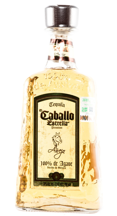 Bottle of El Caballo Estrella Añejo