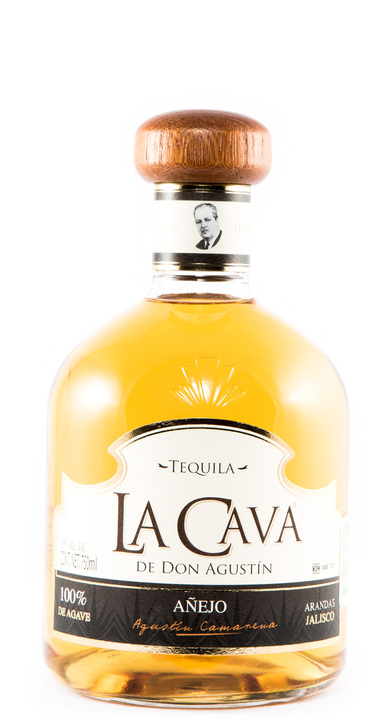 Bottle of La Cava de Don Agustin Añejo