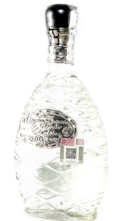 Bottle of Regalo de Dios Tequila Blanco