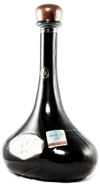 Bottle of Doña Carlota Extra Añejo