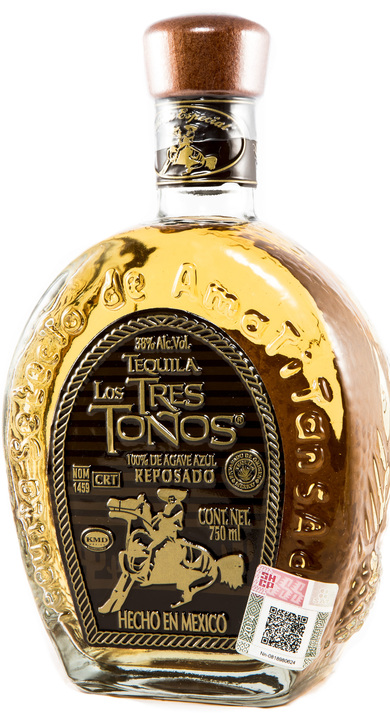 Bottle of Los Tres Toños Reposado