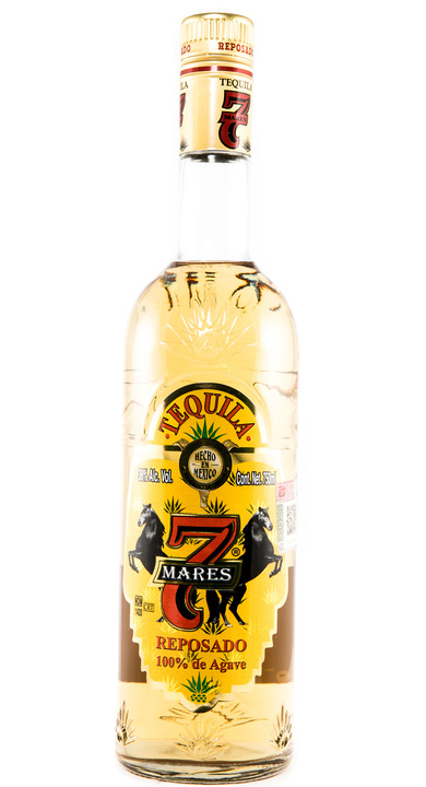 Bottle of Tequila 7 Mares Reposado