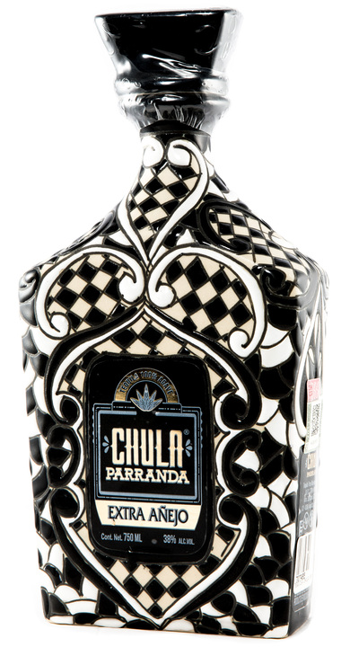 Bottle of Chula Parranda Extra Añejo