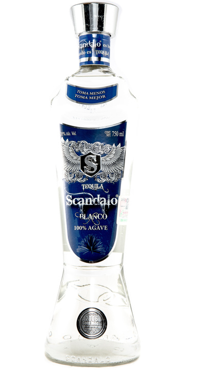 Bottle of Scandalo Blanco