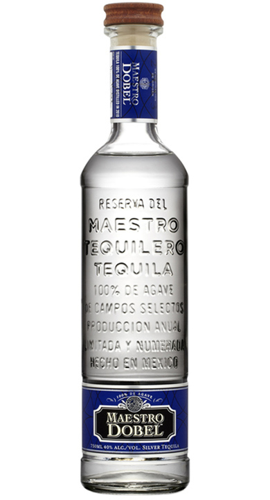 Bottle of Maestro Dobel Silver