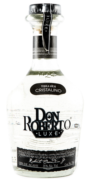 Bottle of Don Roberto Luxe Cristalino Añejo