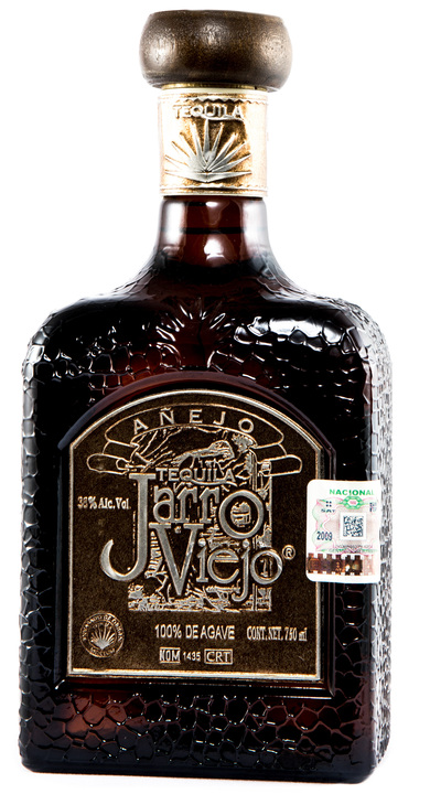 Bottle of Jarro Viejo Añejo