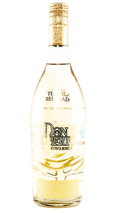 Bottle of Don Roberto Antiguo Tequilero Rerserva Especial Reposado