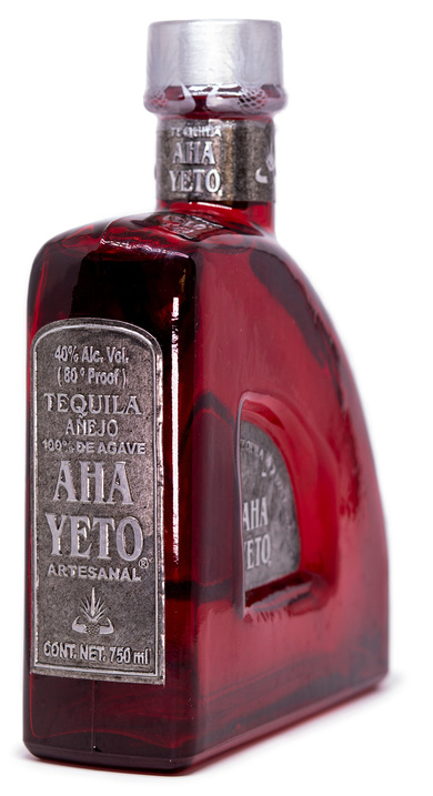 Bottle of Aha Yeto Añejo